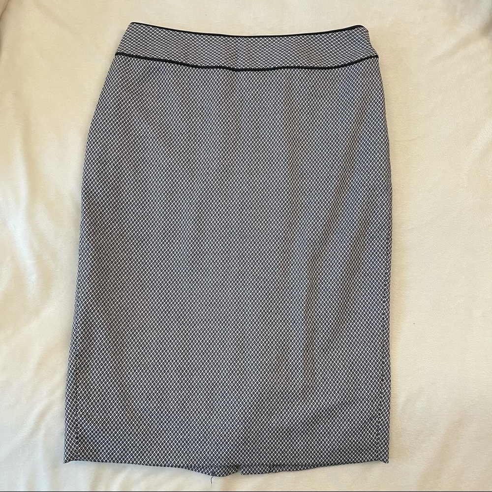 The Limited Pencil Skirt